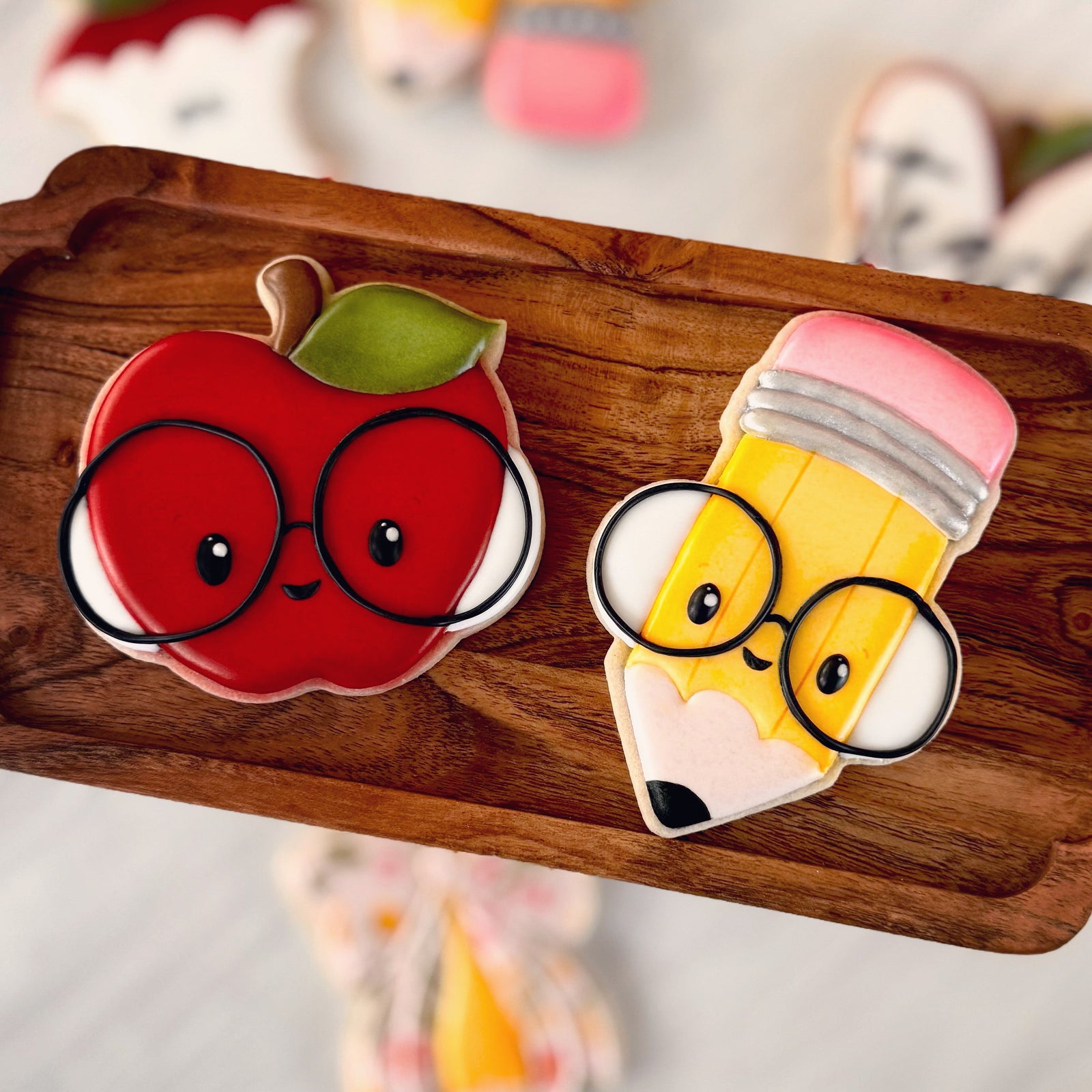 Cookie Cutters Nerdy Apple – Cookie Cutter & Stencil Set