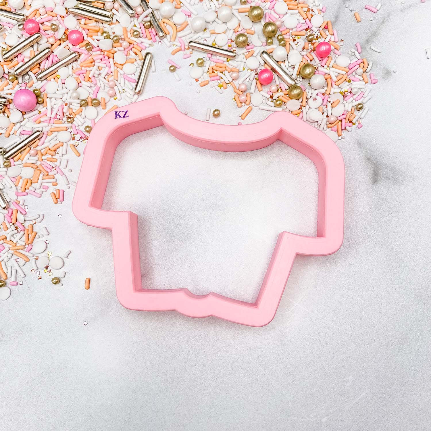 Cookie Cutters Knotted T-Shirt Cutter