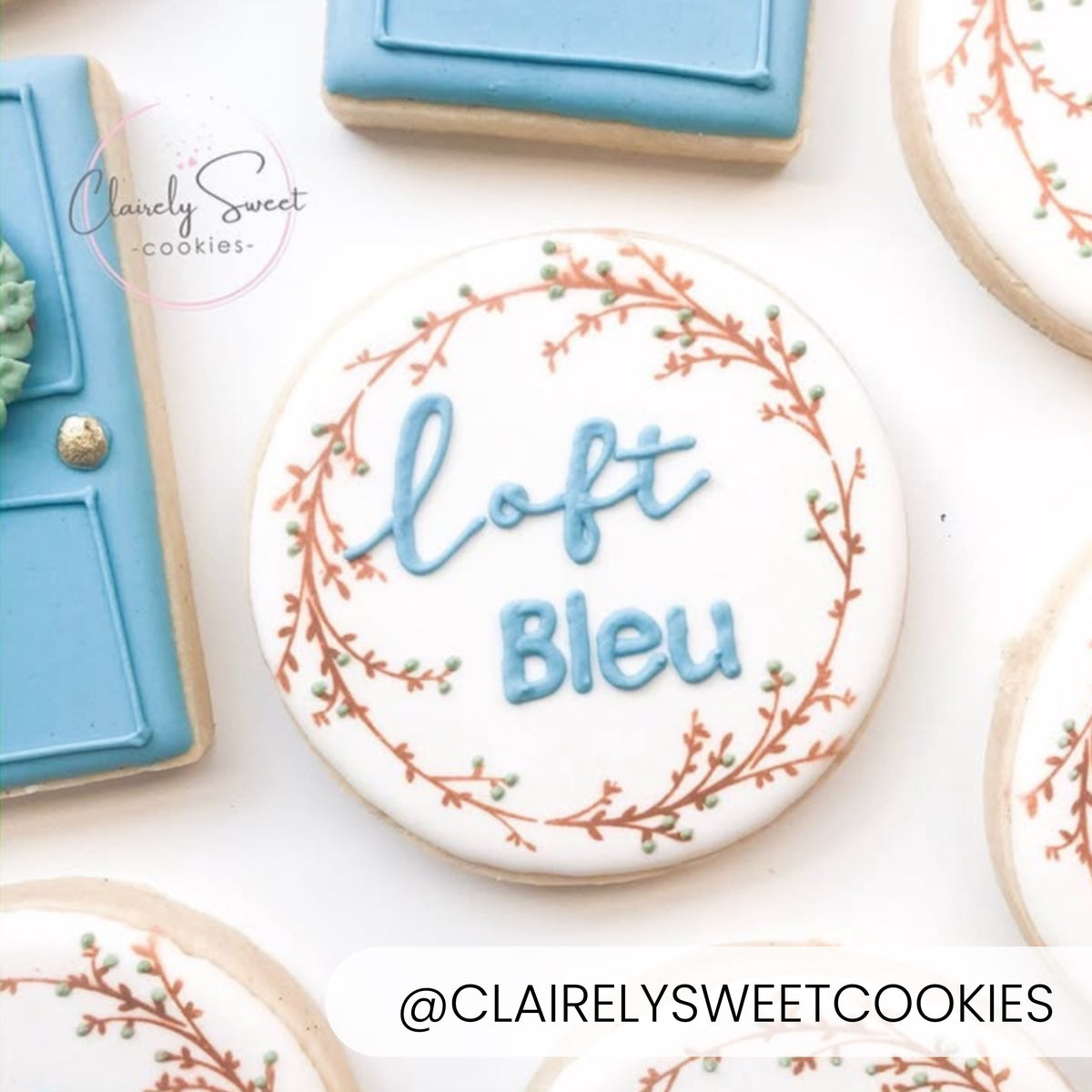 Wreath – Cookie Cutter &amp; Stencil Set