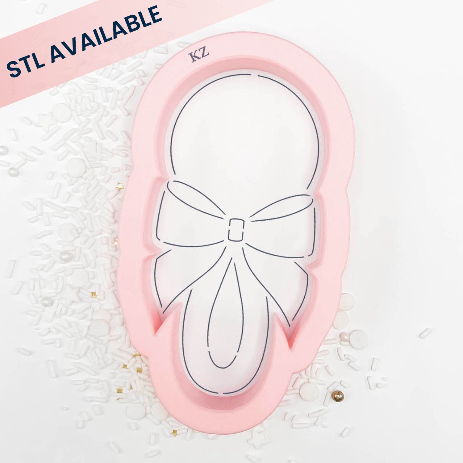 Cookie Cutters Rattle with Bow Cutter/Stencil