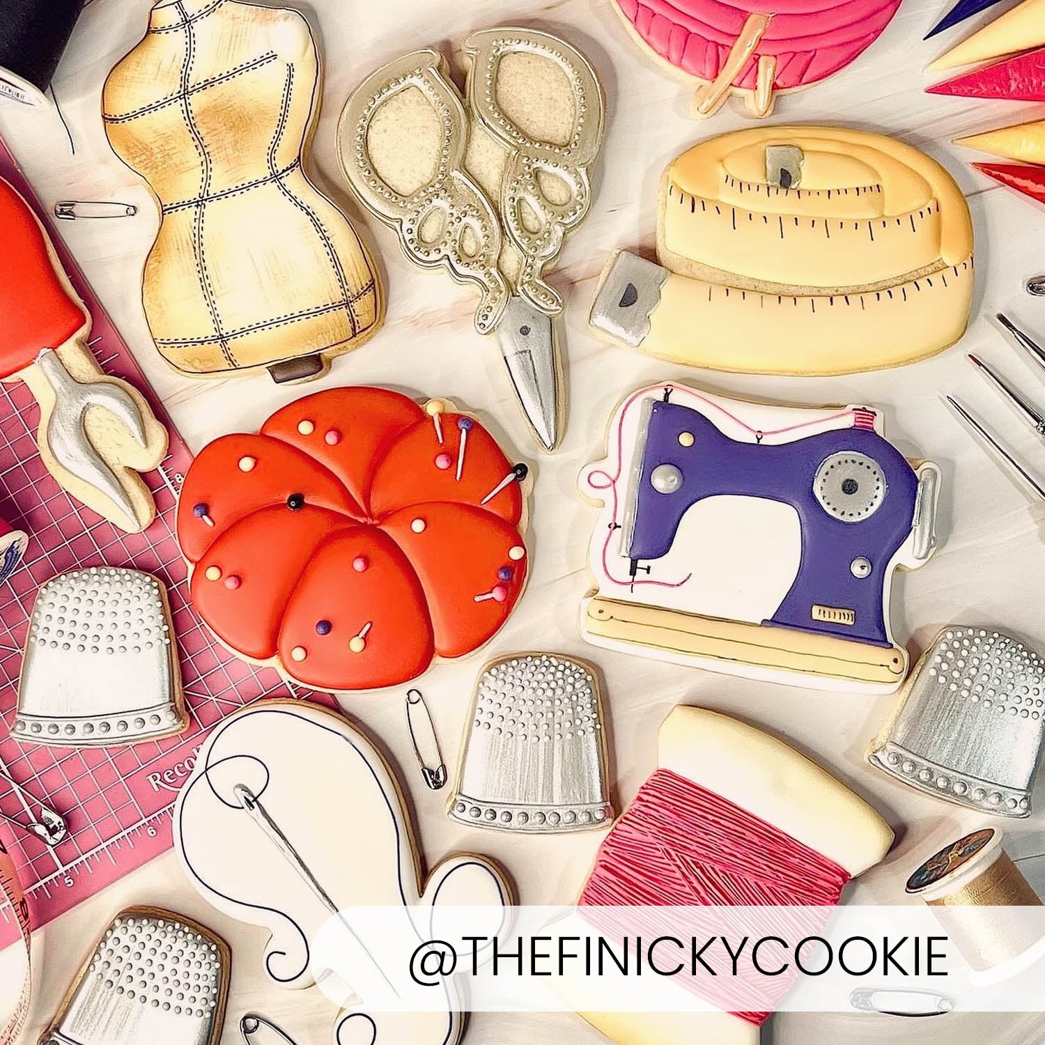 Cookie Cutters Vintage Sewing Scissors Cutter/Stencil