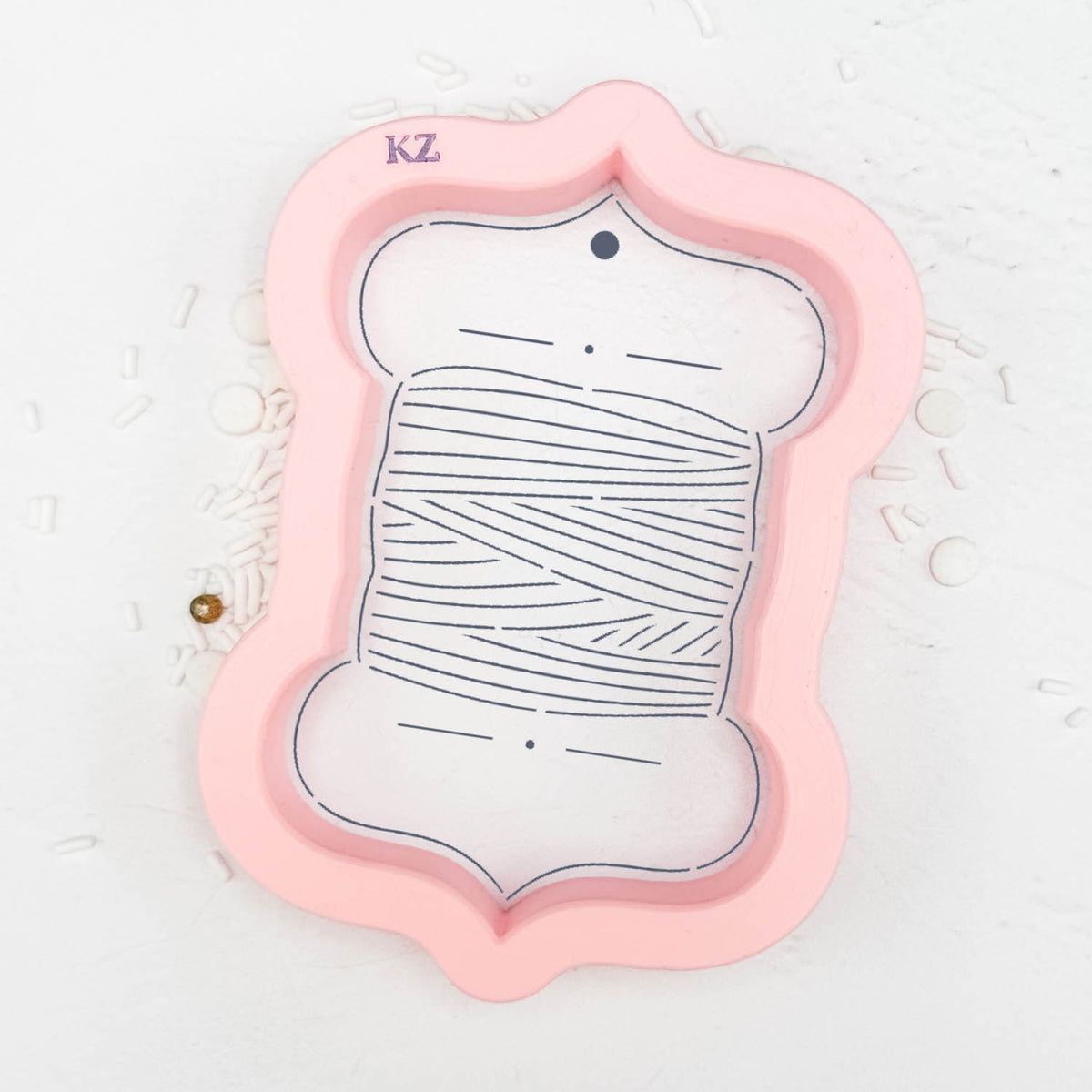 Cookie Cutters Flat Bobbin Cutter/Stencil