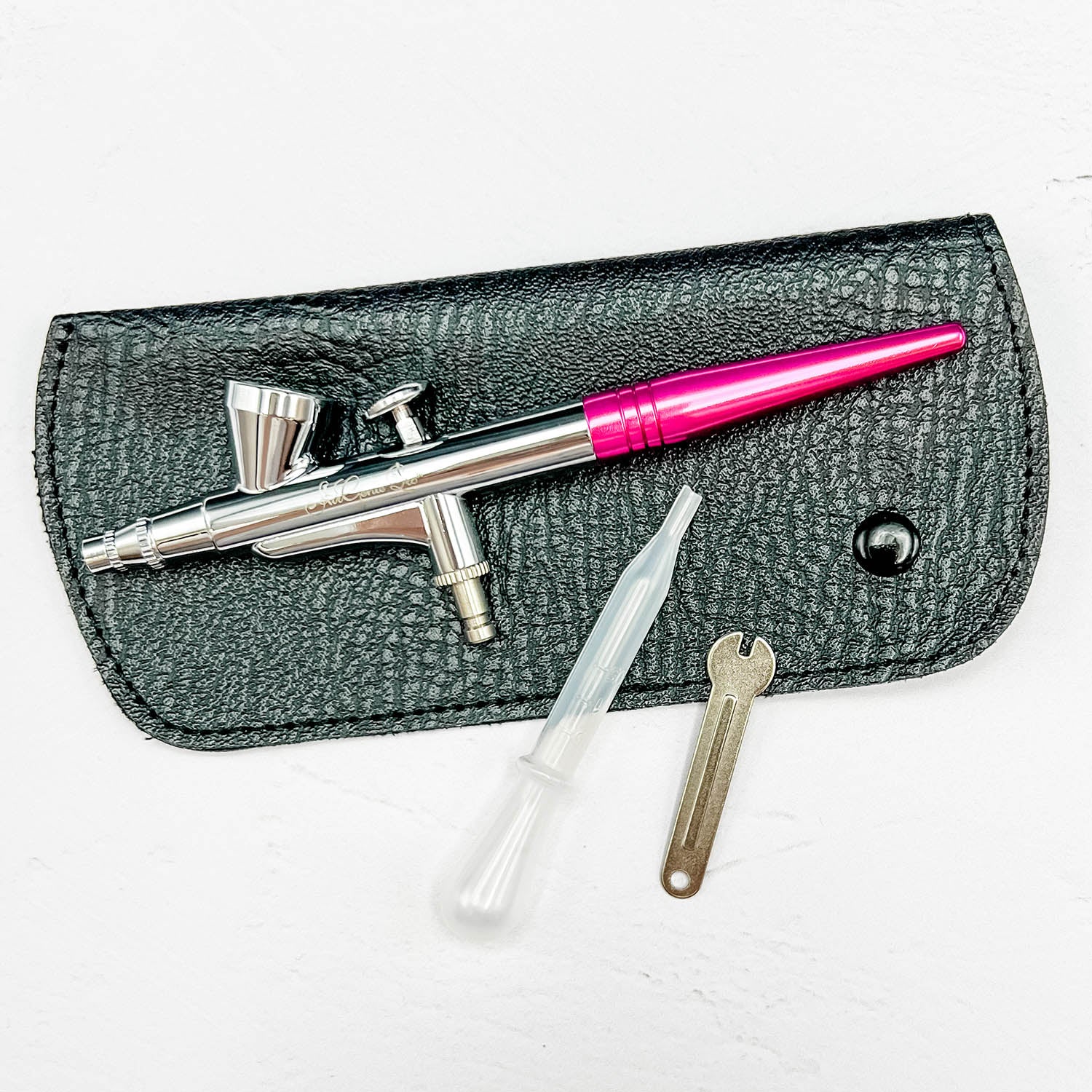 Supplies Airbrush Gun .5mm Nozzle "Pink Tail"